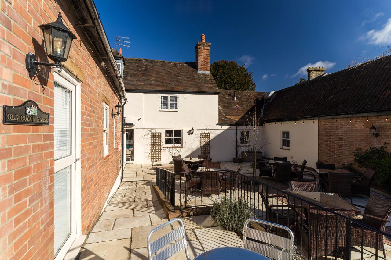 Greyhound Inn Wilton Wilton  ภายนอก รูปภาพ